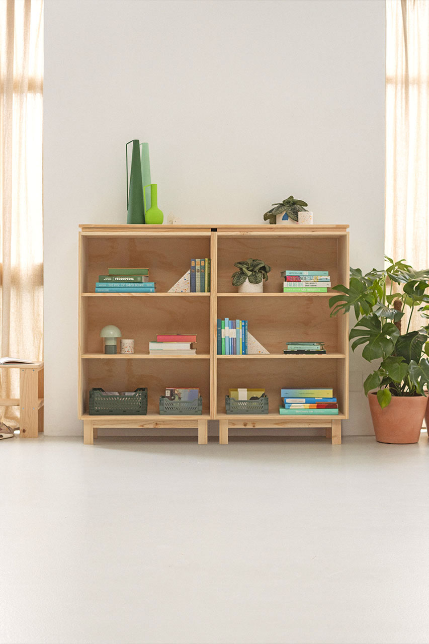Imagen de ambiente 1 para:Estantería librería baja de madera natural